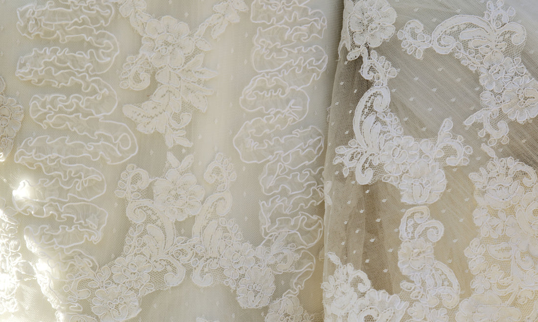 בחירת בדים לשמלת כלה