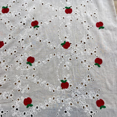 תחרה כותנה ברקמת תפוחים