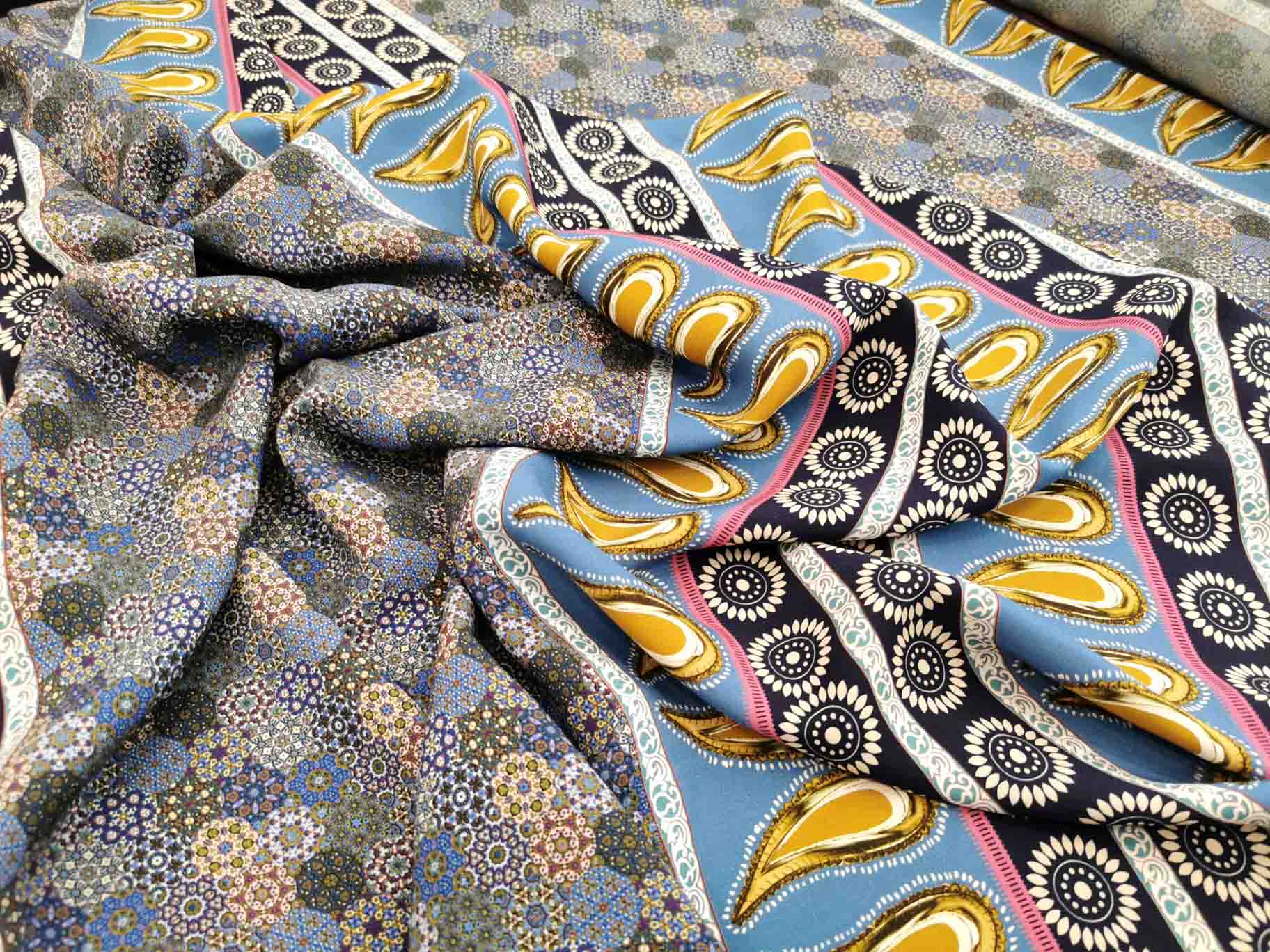 אריג ויסקוזה אתני כחול