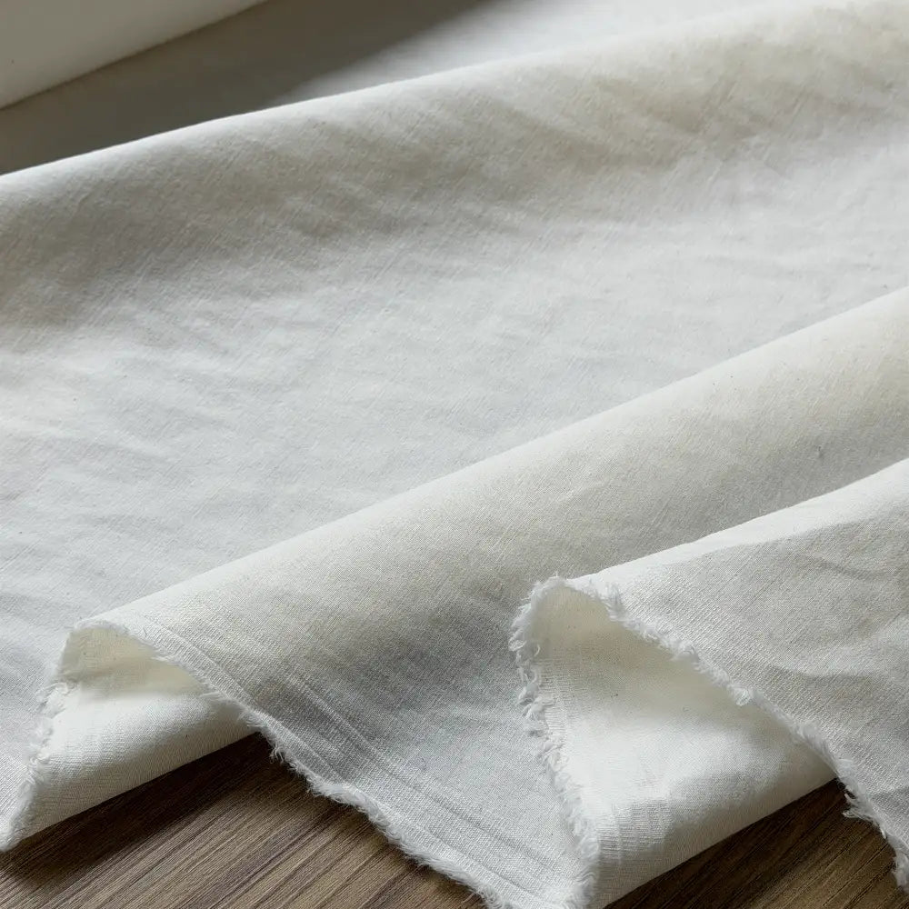 ג'ינס קייצי לבן