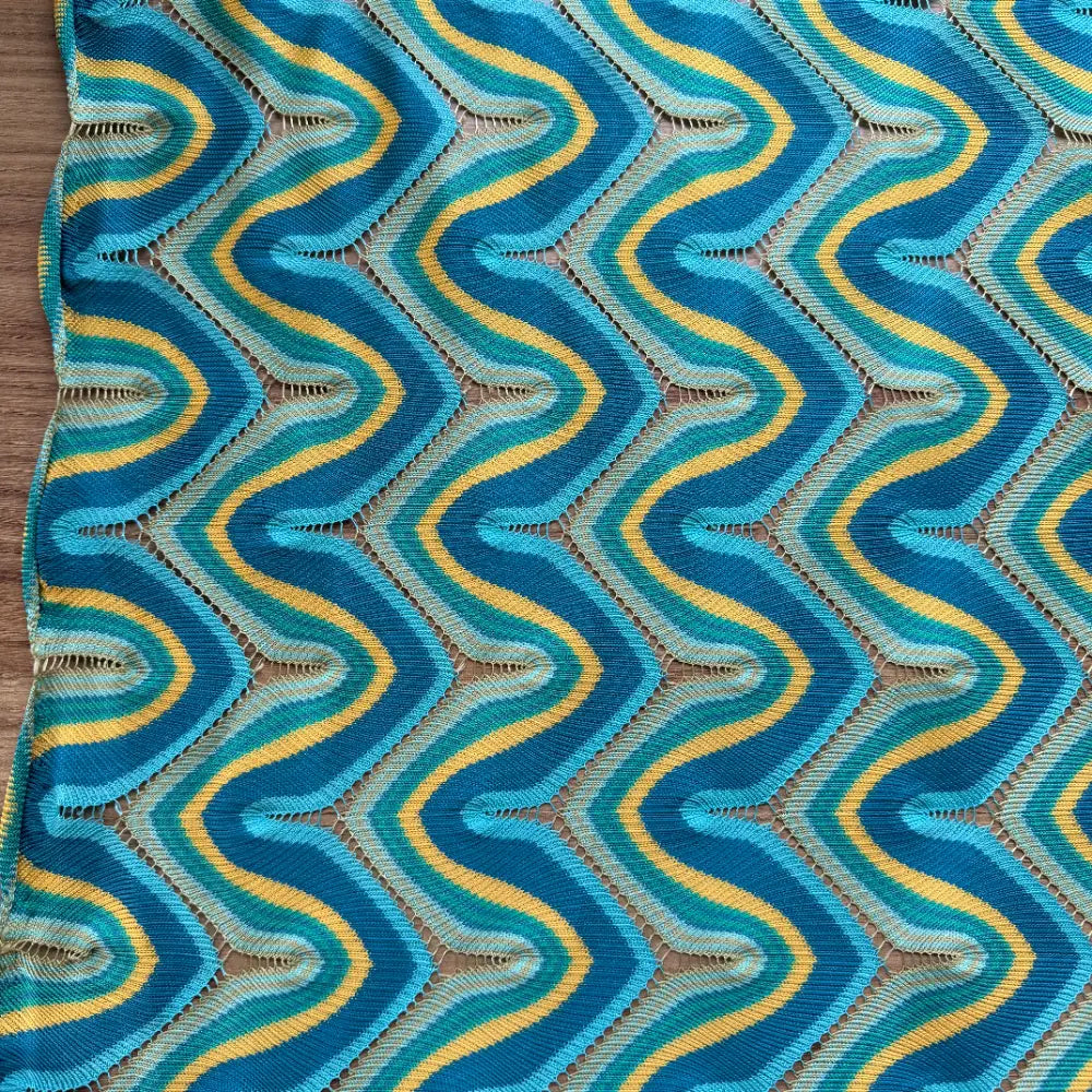 סריג גלים צבעוני