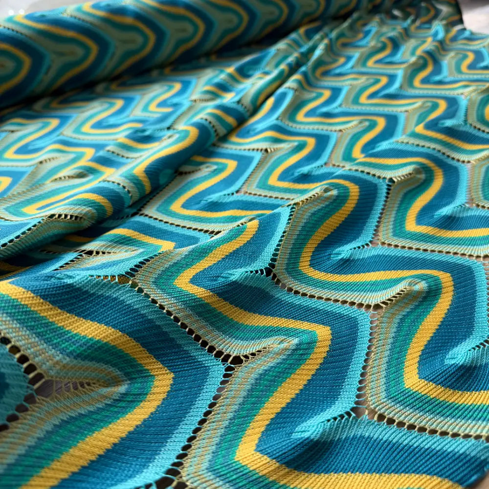 סריג גלים צבעוני